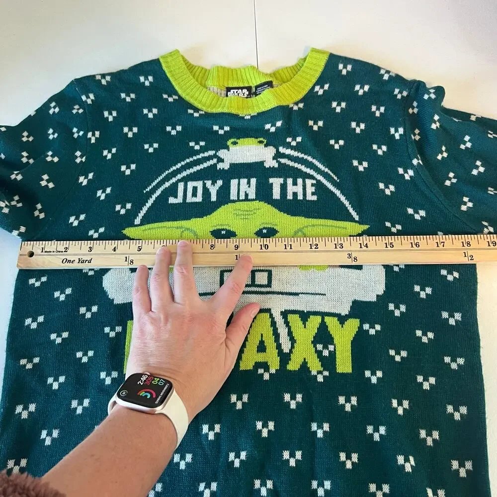 Star Wars Baby Yoda Grogu Joy in the Galaxy Sweater Size Small Men's